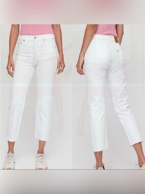 LEVI’S Wedgie Straight Leg Button Fly White Denim Jeans Size 32